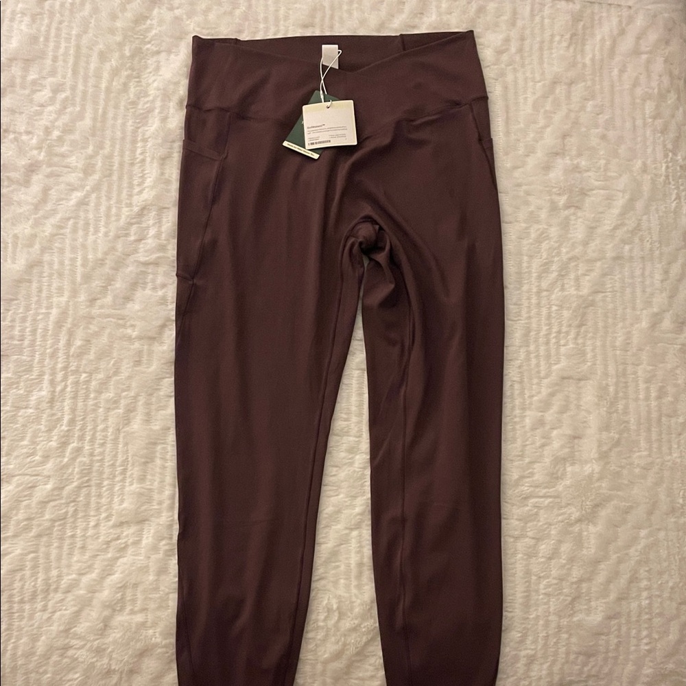 NWT Halara SoftlyZero Crossover  
Size XL 7/8 length 
Dusky Evening Purple